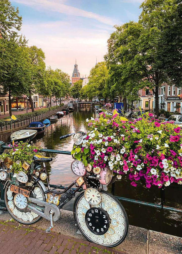 Fahrrad und Blumen in Amsterdam
