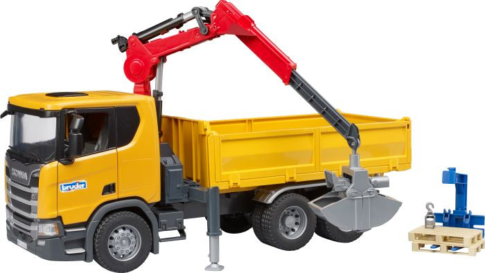 Scania Super 560R Baustellen- LKW Kran und 2 Paletten BRUDER