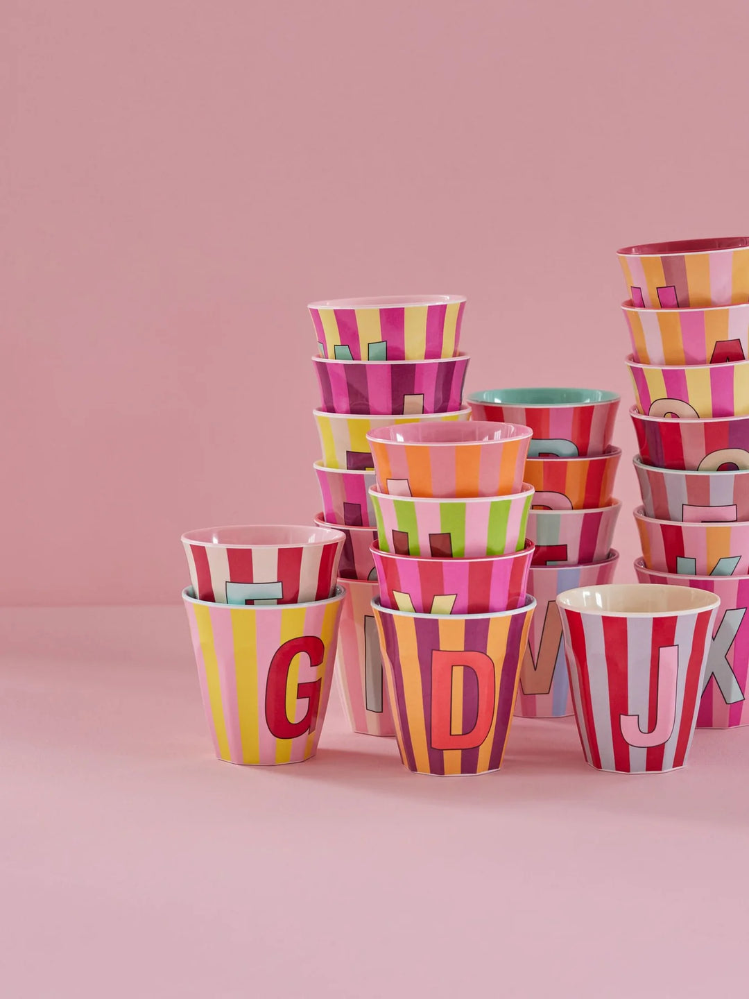 Melamine Cup with the Letter A-Stripes Rosa Gelb - Medium - 250 ml