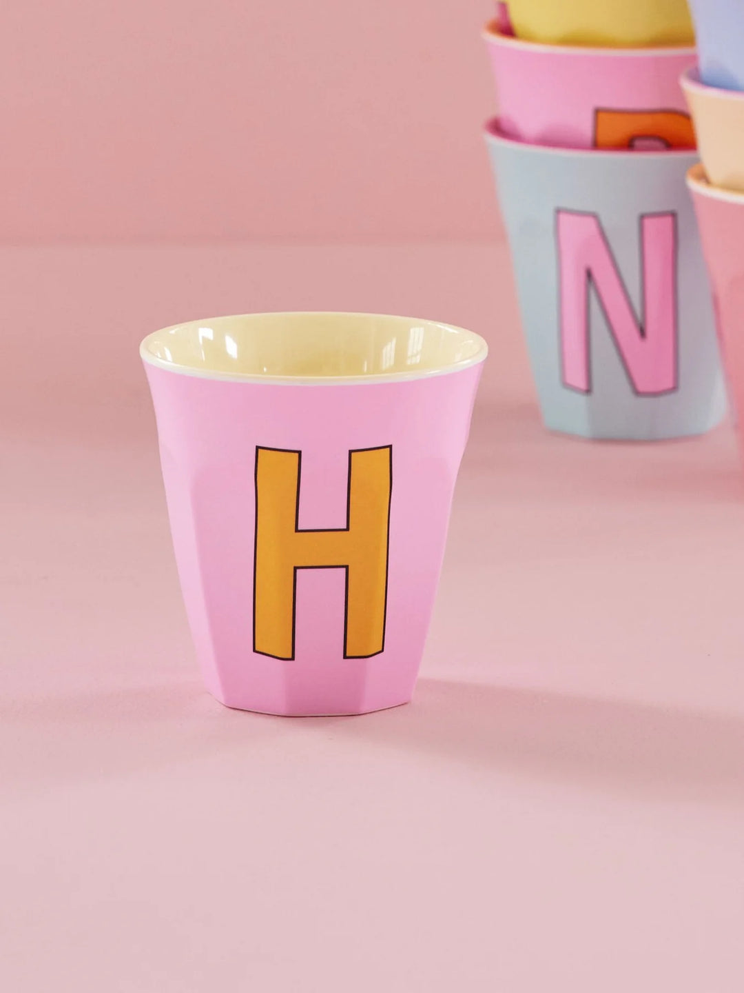 Melamine Cup with the Letter H - Pink - Medium - 250 ml