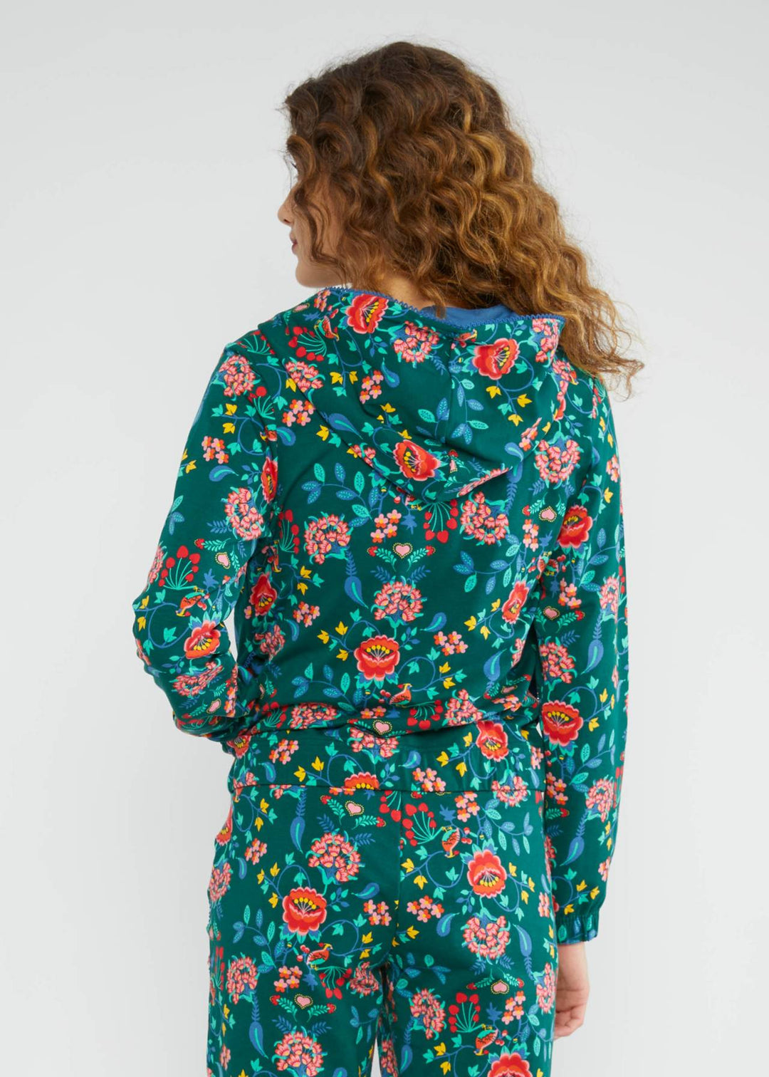 Country Zip up beautiful flower tendrils