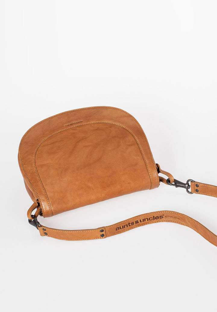 Mrs. Cheesecake saddle bag caramel