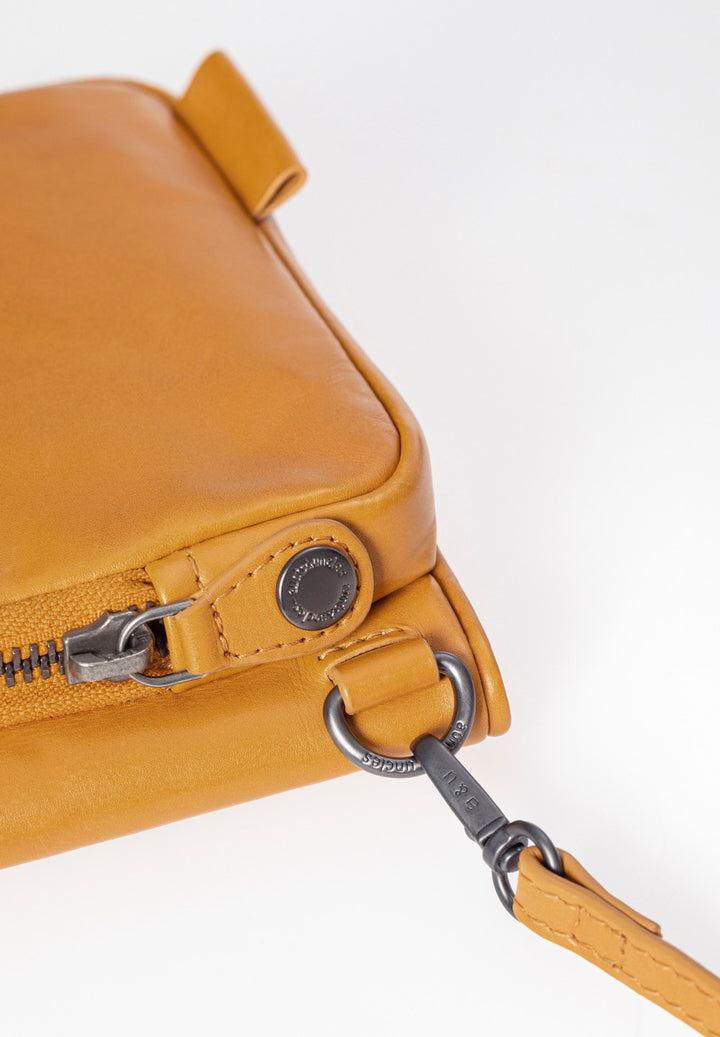 Cloudberry Phone bag summer glow