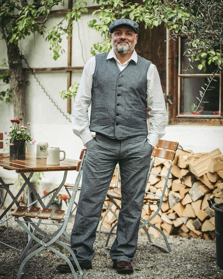 1905 Hauler Vest grey striped linen